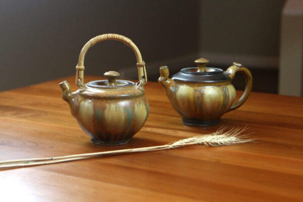 teapots by richard aerni