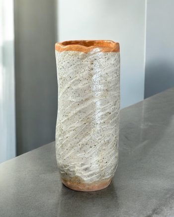 handmade ceramic vase by cyndi casemier
