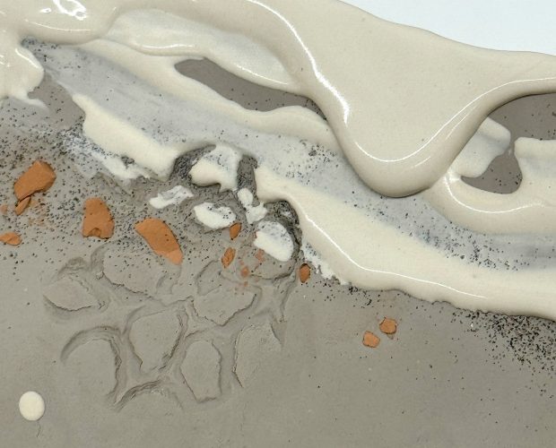 lip of a ceramic bowl