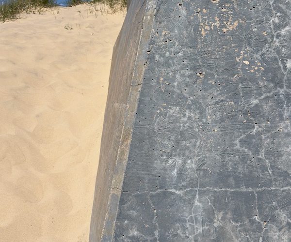 retaining wall texture at the sand dune